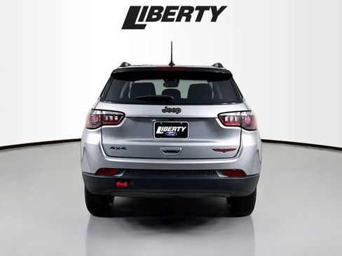 Used 2022 Jeep Compass Trailhawk w/ Sun and Sound Group AWD/4WD image 6