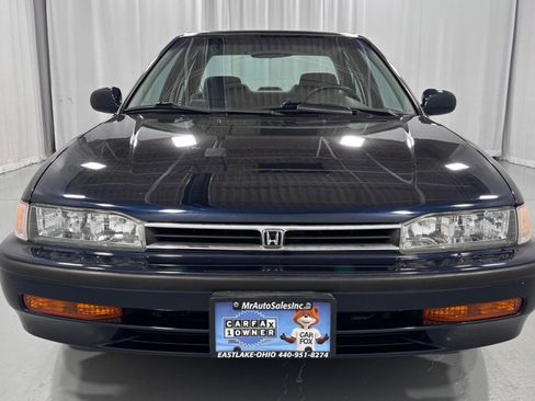 Used 1992 Honda Accord LX image 2