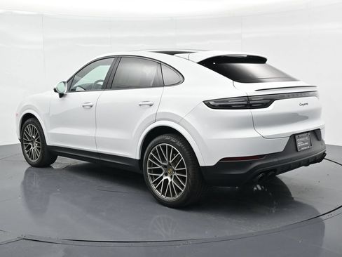Certified 2022 Porsche Cayenne Platinum Edition AWD/4WD image 3