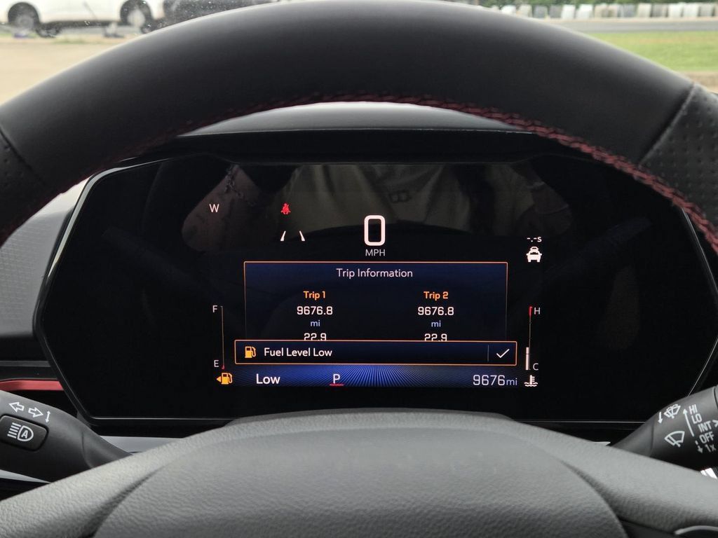 Used 2024 Chevrolet Trax RS w/ Sunroof Package FWD image 16