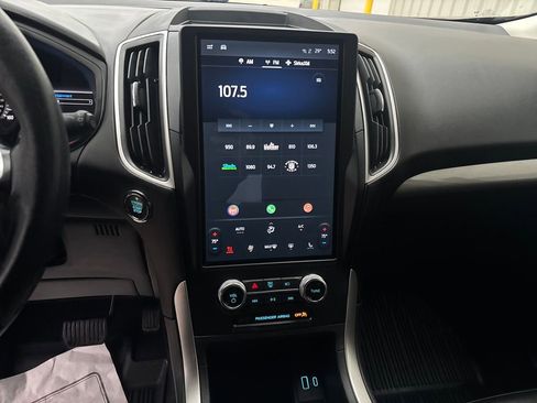 Used 2024 Ford Edge SEL w/ Convenience Package image 16