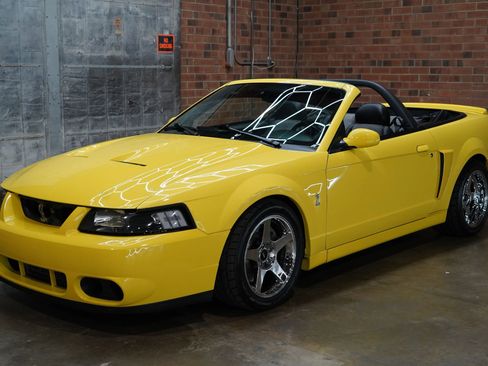 Used 2003 Ford Mustang Cobra image 8