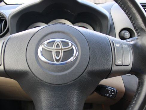 Used 2011 Toyota RAV4 Limited image 11