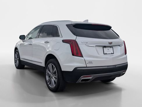 Used 2025 Cadillac XT5 Premium Luxury AWD/4WD image 3