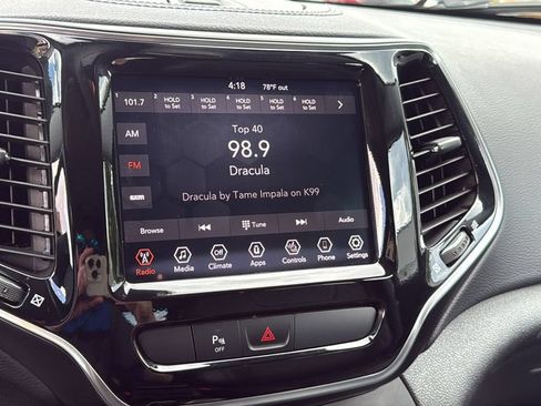 Used 2020 Jeep Cherokee Limited AWD/4WD image 23