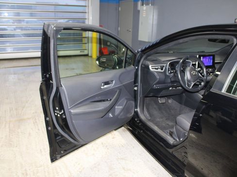 Used 2024 Toyota Corolla SE image 7