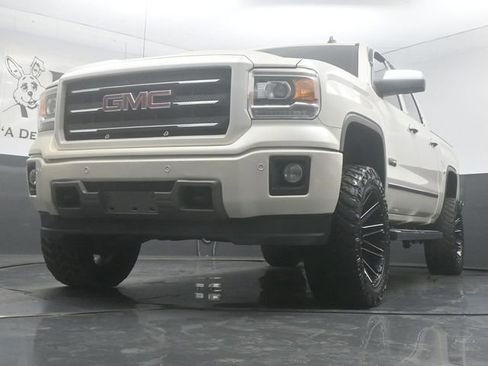 Used 2014 GMC Sierra 1500 SLT w/ All-Terrain Package AWD/4WD image 4