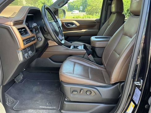 Used 2023 Chevrolet Tahoe High Country AWD/4WD image 8
