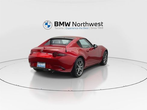 Used 2017 MAZDA MX-5 Miata RF Grand Touring image 3