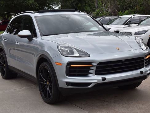 Used 2022 Porsche Cayenne AWD/4WD image 4