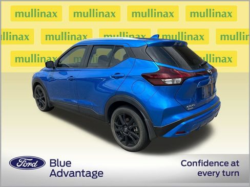 Used 2024 Nissan Kicks SV FWD image 2