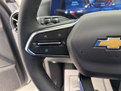 New 2026 Chevrolet Equinox LT w/ Convenience Package II image 24