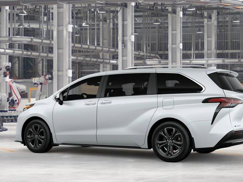 New 2026 Toyota Sienna Platinum AWD/4WD image 5
