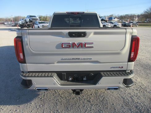 New 2026 GMC Sierra 1500 AT4 w/ AT4 Premium Package image 6