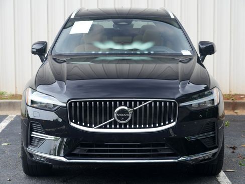 Used 2023 Volvo XC60 B5 Ultimate w/ Climate Package FWD image 48