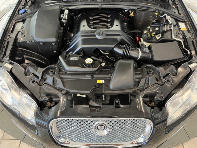Used 2010 Jaguar XF Luxury RWD image 33