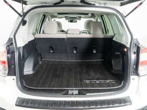 Used 2017 Subaru Forester 2.5i Premium AWD/4WD image 30