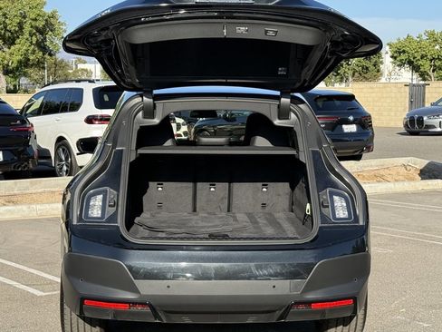 Used 2025 BMW iX xDrive50 w/ Premium Package image 15