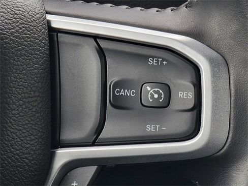 Certified 2022 RAM 1500 Big Horn image 34