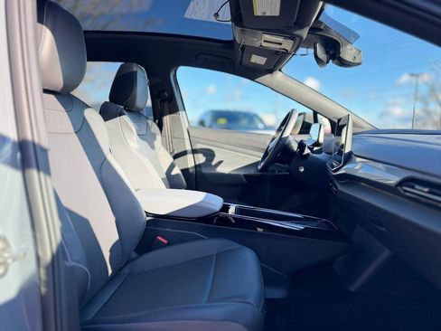 Used 2024 Volkswagen ID.4 Pro S image 21