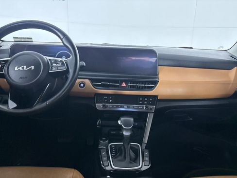 Used 2024 Kia Seltos EX image 20