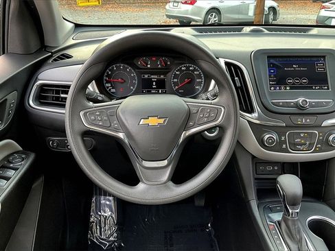 Certified 2024 Chevrolet Equinox LS image 9