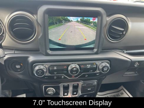Used 2021 Jeep Wrangler Sport AWD/4WD image 40