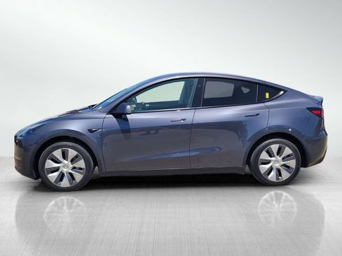 Used 2023 Tesla Model Y Long Range AWD/4WD image 7