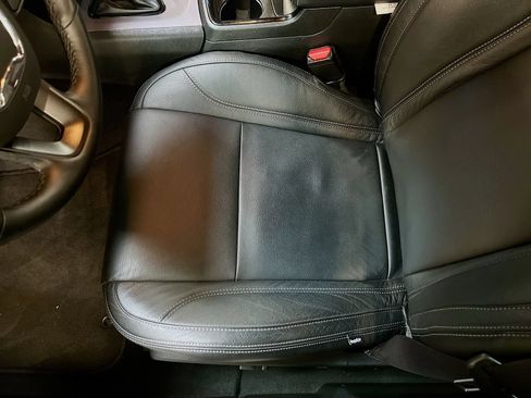 Used 2023 Dodge Charger R/T w/ Blacktop Package RWD image 19