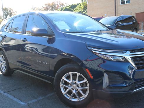 Used 2022 Chevrolet Equinox LT image 3