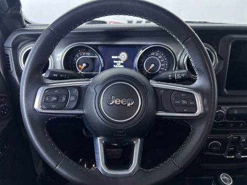 Used 2023 Jeep Gladiator Overland image 14