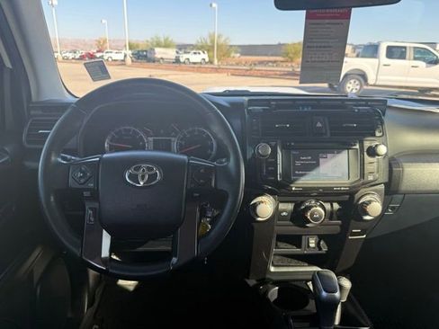 Used 2019 Toyota 4Runner TRD Off-Road AWD/4WD image 21