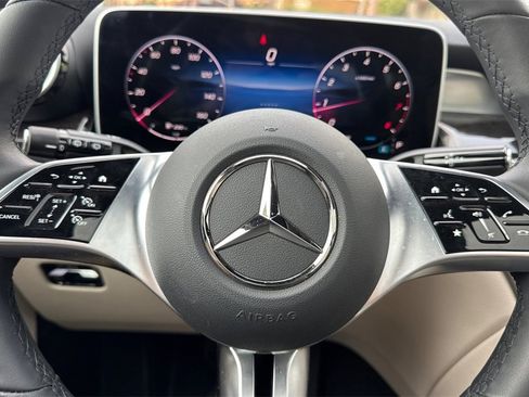 Certified 2026 Mercedes-Benz GLC 300 4MATIC image 27