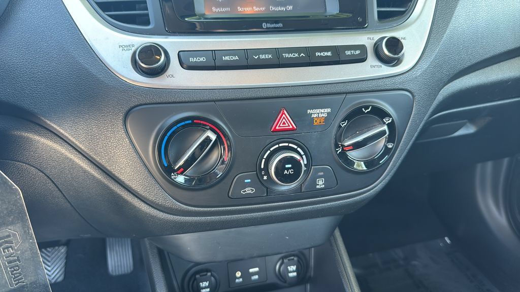 Used 2019 Hyundai Accent SE FWD image 23