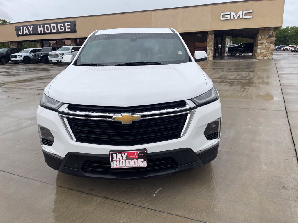 Used 2022 Chevrolet Traverse LS AWD/4WD image 3