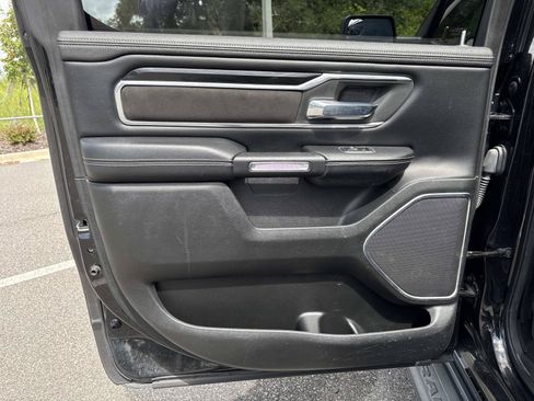 Used 2021 RAM 1500 Laramie AWD/4WD image 9