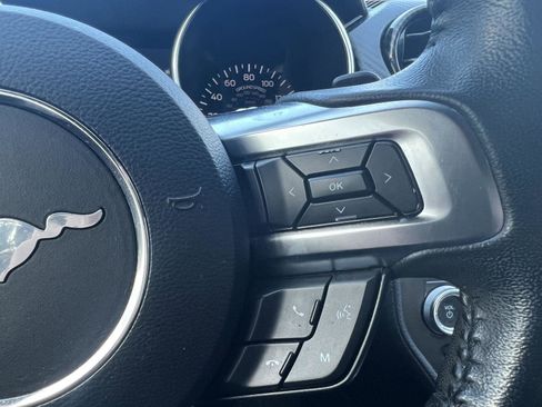 Used 2020 Ford Mustang Coupe image 10