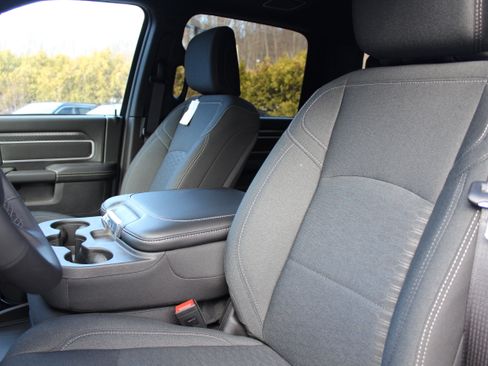 Used 2025 RAM 2500 Big Horn image 12