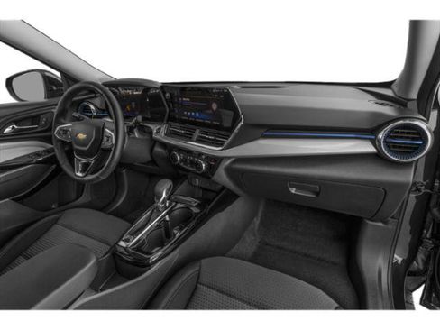 Used 2026 Chevrolet Trax RS w/ Sunroof Package FWD image 18