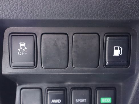 Used 2019 Nissan Rogue AWD image 11