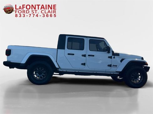 Certified 2021 Jeep Gladiator Sport image 8