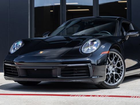 Certified 2021 Porsche 911 Carrera RWD image 7