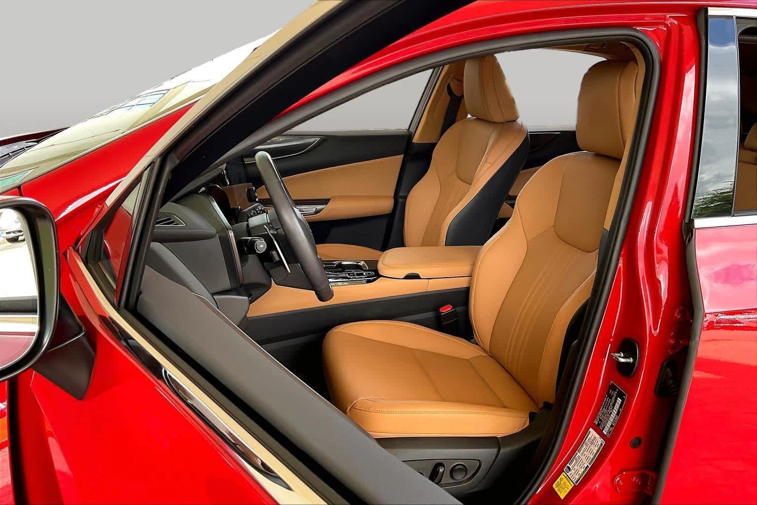 Used 2024 Lexus NX 250 FWD w/ Cold Area Package image 7