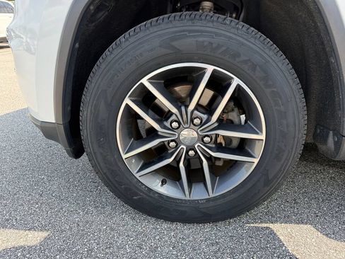 Used 2018 Jeep Grand Cherokee Limited RWD image 35