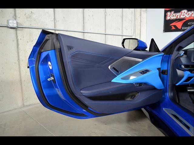 Used 2025 Chevrolet Corvette E-Ray AWD/4WD image 9