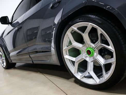 Used 2023 Lamborghini Urus S AWD/4WD image 19