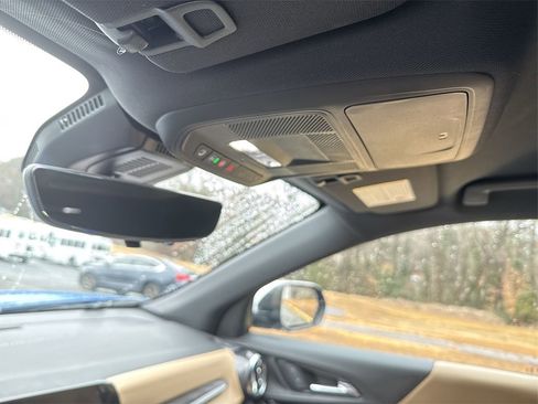 New 2025 Chevrolet Equinox ACTIV w/ Safety and Technology Package image 19