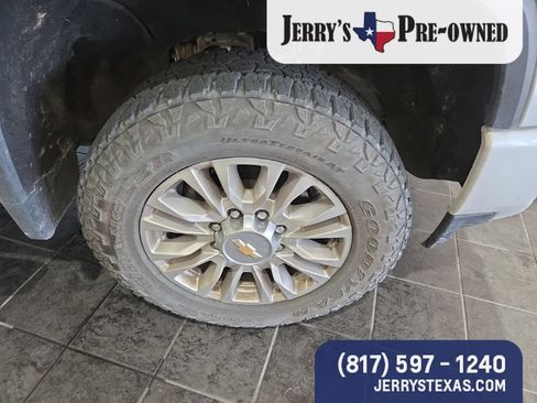 Used 2022 Chevrolet Silverado 2500 High Country w/ Safety Package II AWD/4WD image 4