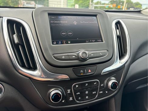Certified 2023 Chevrolet Equinox LT AWD/4WD image 10