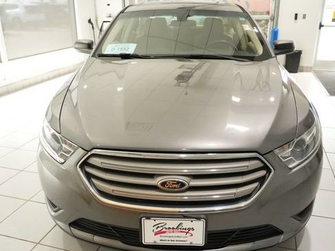 Used 2014 Ford Taurus SE FWD image 6